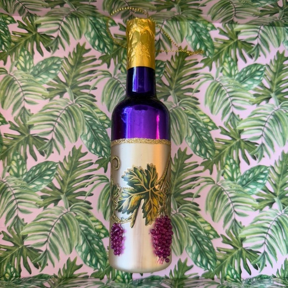 Red & White Wine Ornaments Trinkets Duo (Holidays, Christmas, Home Decor) - Picture 4 of 5